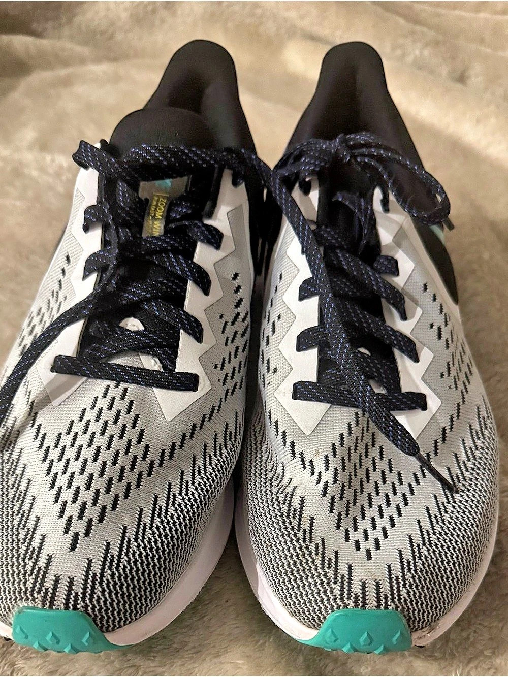 Nike Air Zoom Winflo 6 Women's Athletic Shoes US 10 Like New